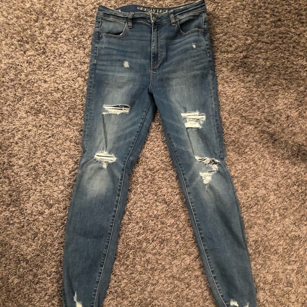 American Eagle super stretch distressed skinny jeans